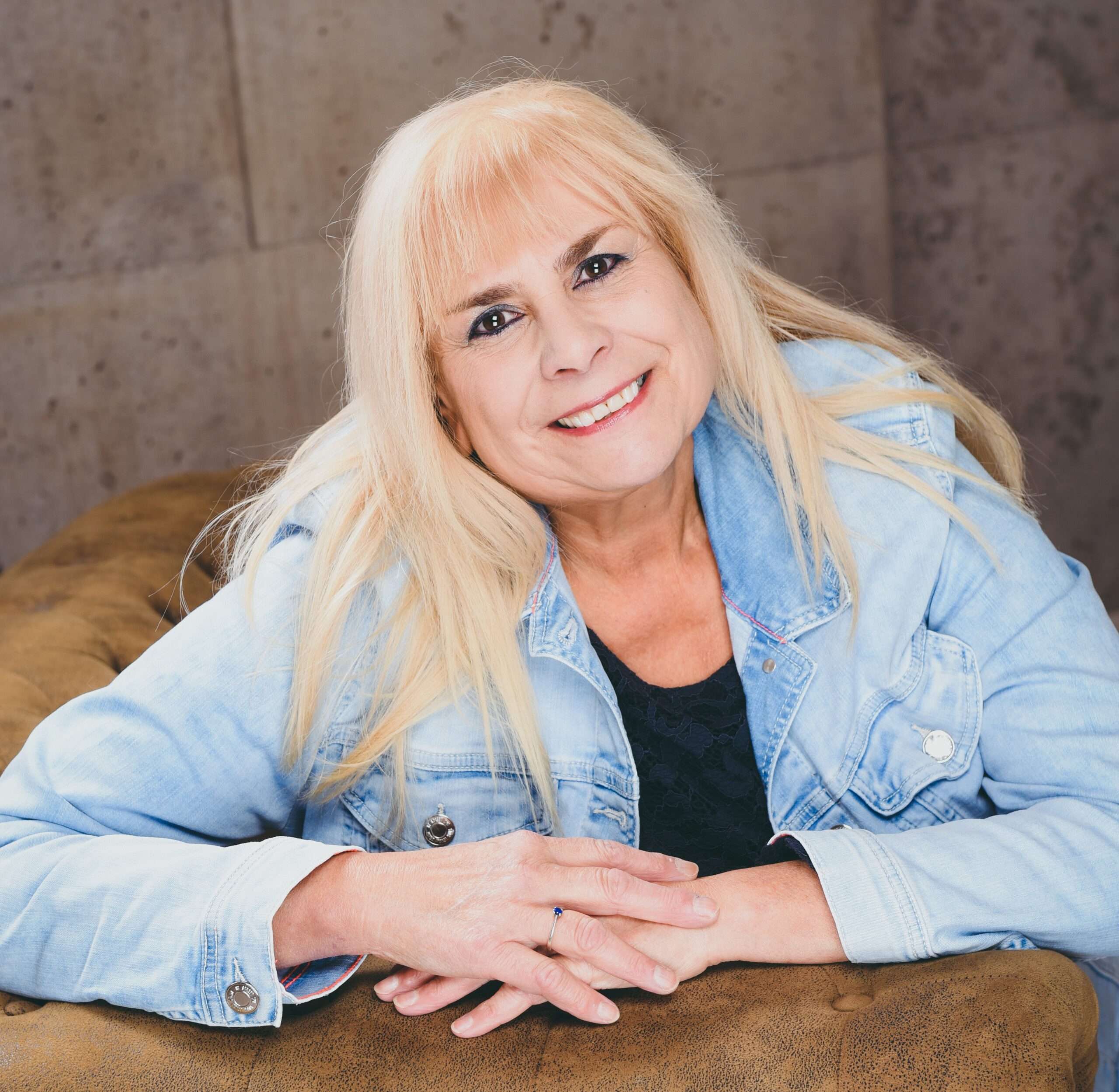 Diana Eva Thiel